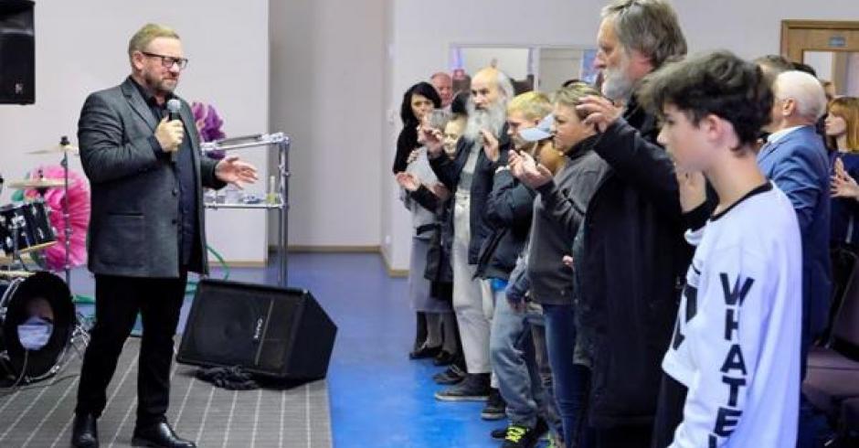 В криминальном районе Риги открылась церковь