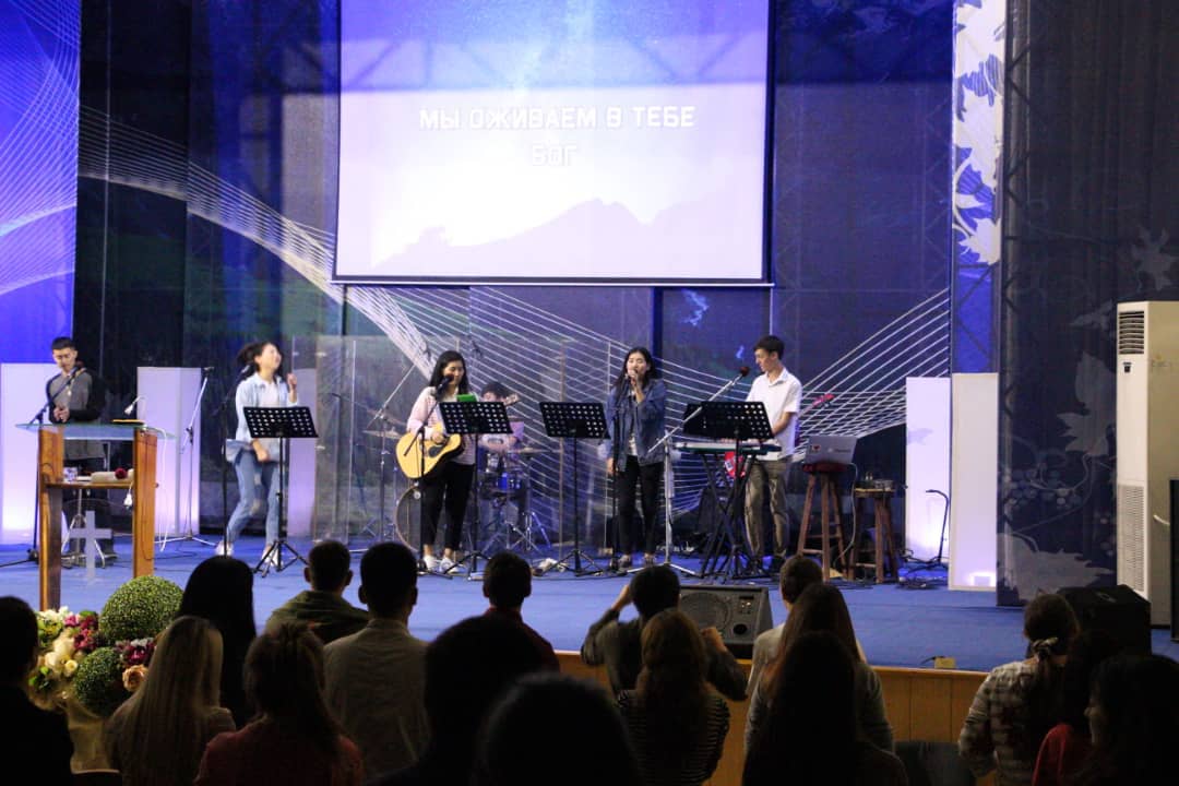 «ВЕЧЕР БОГА»