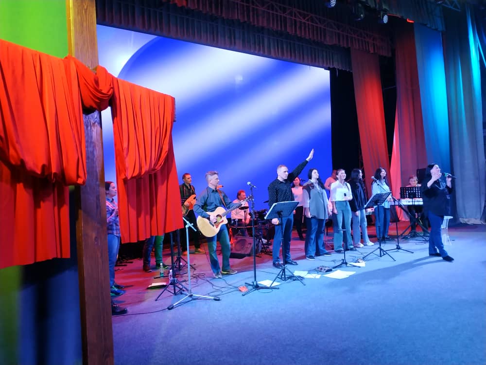 ОБЩЕЦЕРКОВНОЕ ПОКЛОНЕНИЕ