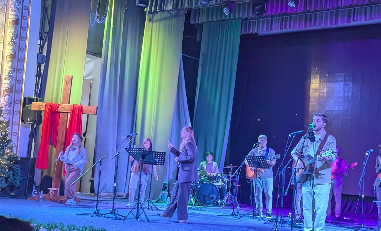 СЛУЖЕНИЕ С ЮЛИЕЙ ФРИДРИК