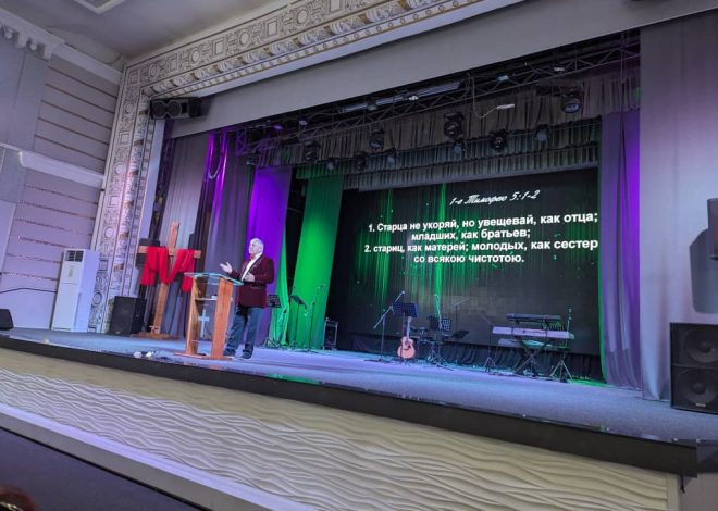 ВОСКРЕСНОЕ СЛУЖЕНИЕ